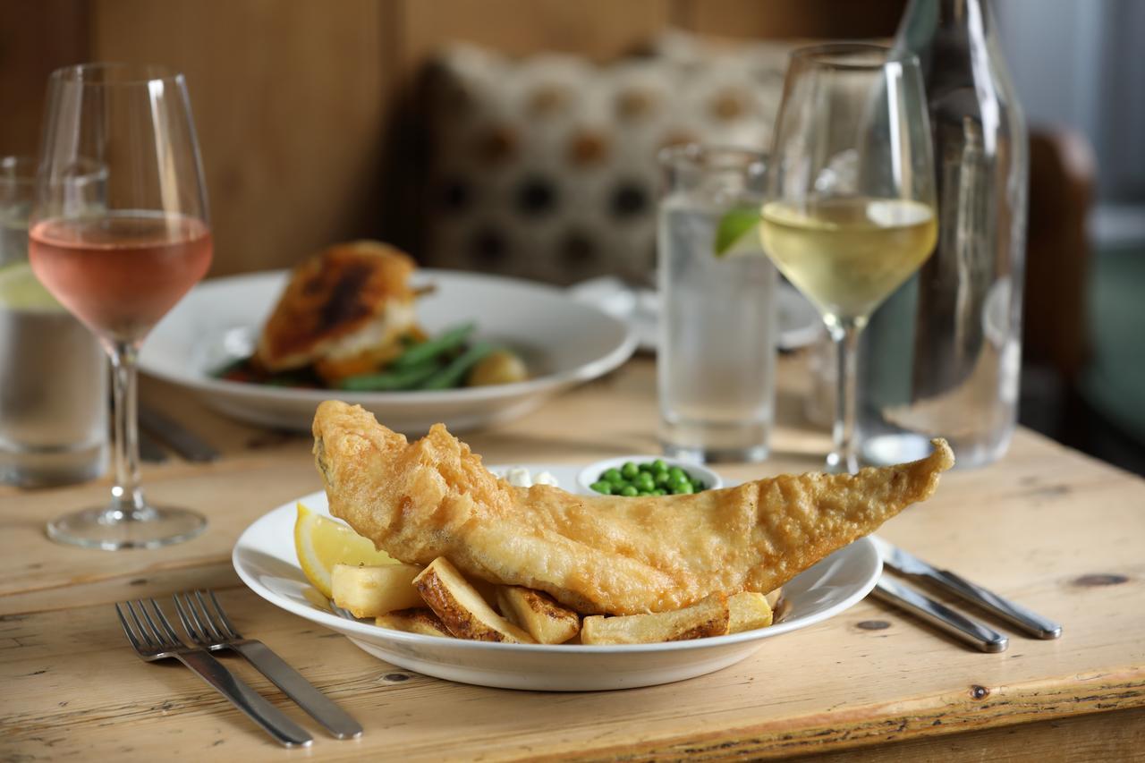 Horse And Groom Moreton-in-Marsh Екстериор снимка